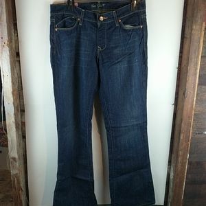 Old Navy The Flirt 4 Short Mid Rise Flare Jeans